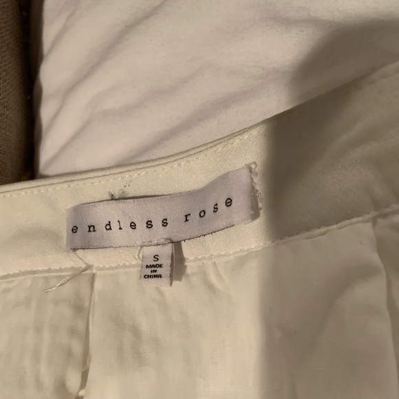 Beautiful Off-white sequin a-line skirt. - Picture 4 of 5